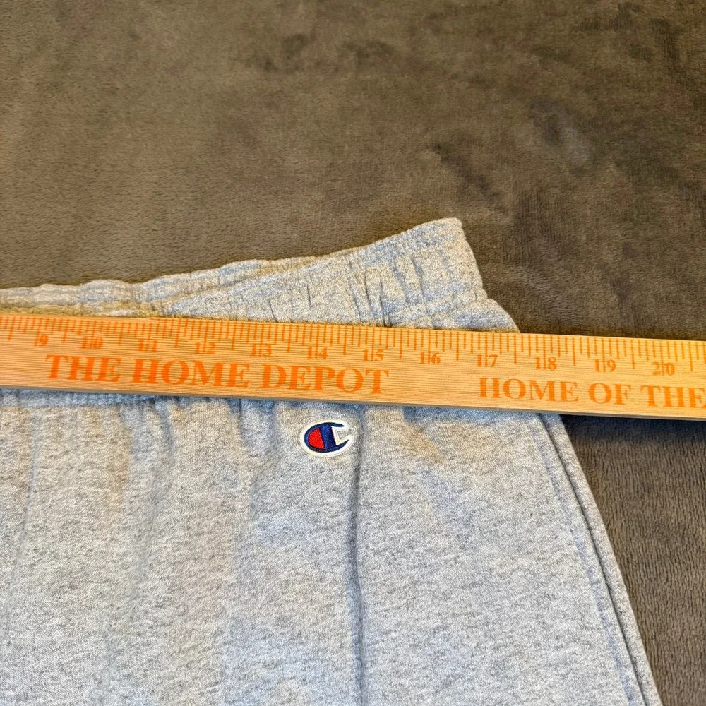 Champion Glen Arbor Fleece Shorts Grey Elastic Waist Raw Hem Mens Large‎ NWT